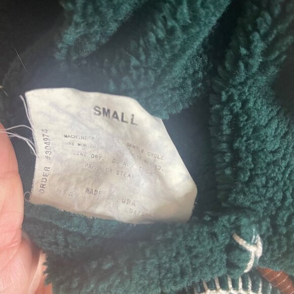 Denali Vintage Womens Coat Size Small Green Reversible Fleece Bears Pine Trees - Picture 9 of 9
